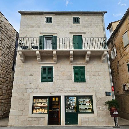 Apartman Eli Supetar Exterior foto